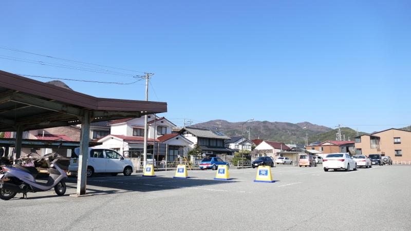 村営駐車場