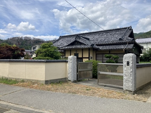 正面